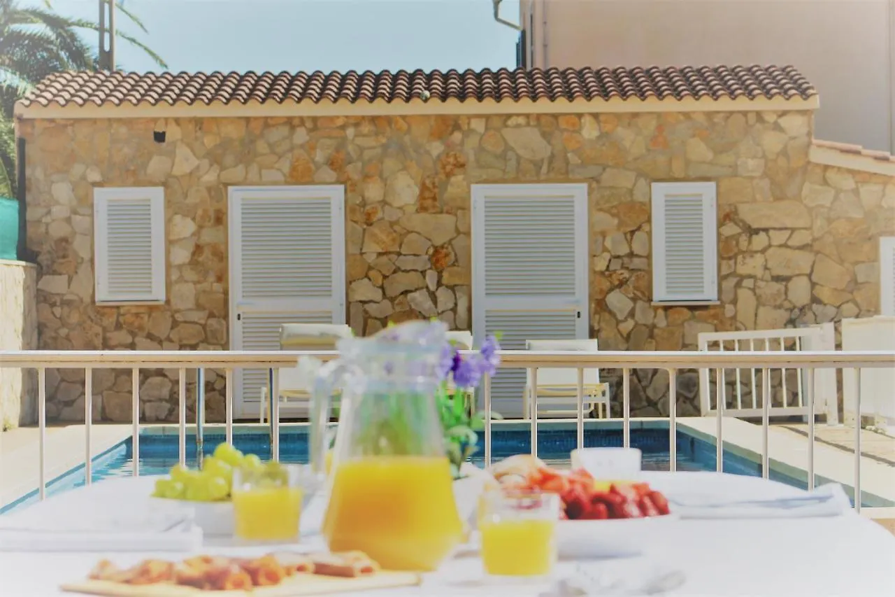 Villa Mimoses Plamanyola 0*,  スペイン